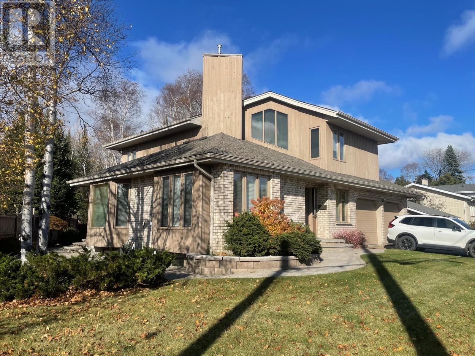 244 Skyline Ave, Thunder Bay, Ontario  P7B 6K7 - Photo 2 - TB253322