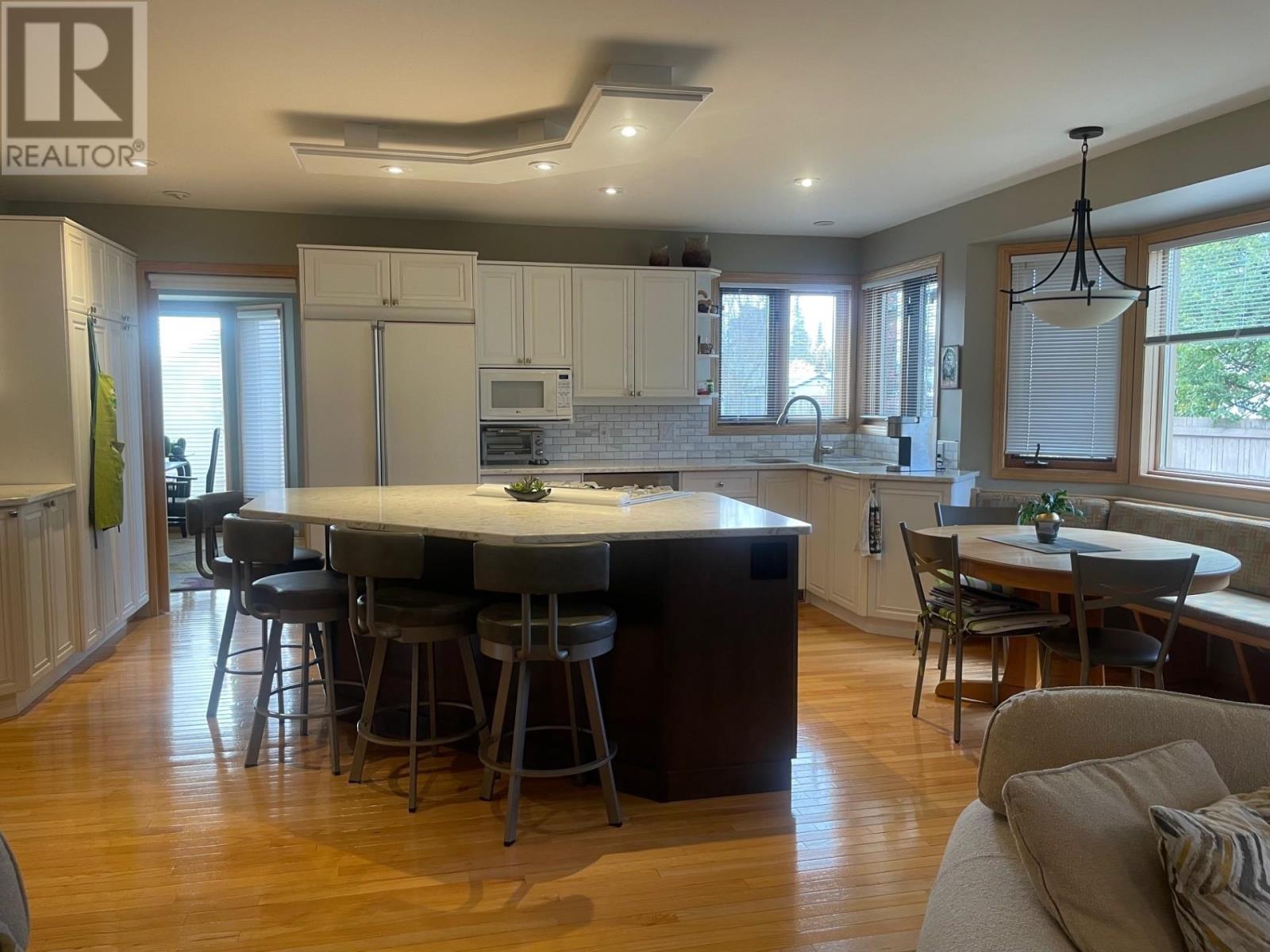 244 Skyline Ave, Thunder Bay, Ontario  P7B 6K7 - Photo 7 - TB253322