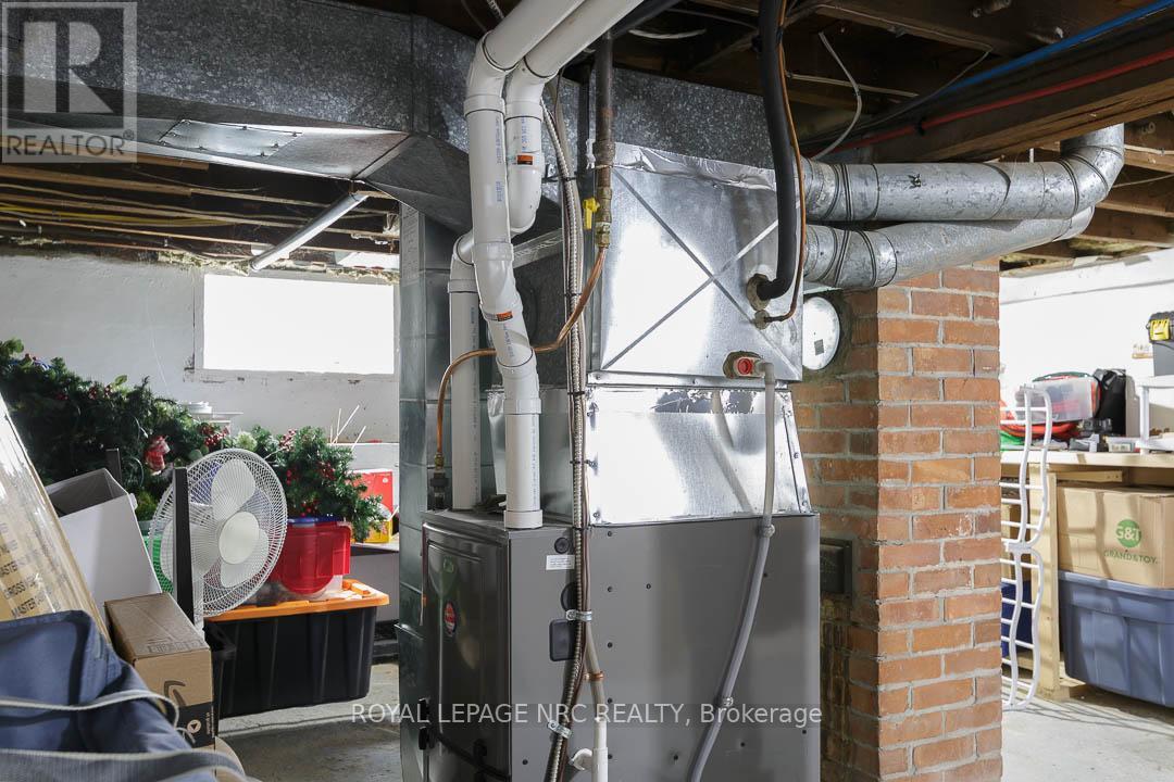241 Vine Street, St. Catharines, Ontario  L2M 4S9 - Photo 16 - X12483958