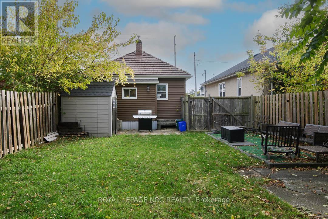 241 Vine Street, St. Catharines, Ontario  L2M 4S9 - Photo 17 - X12483958