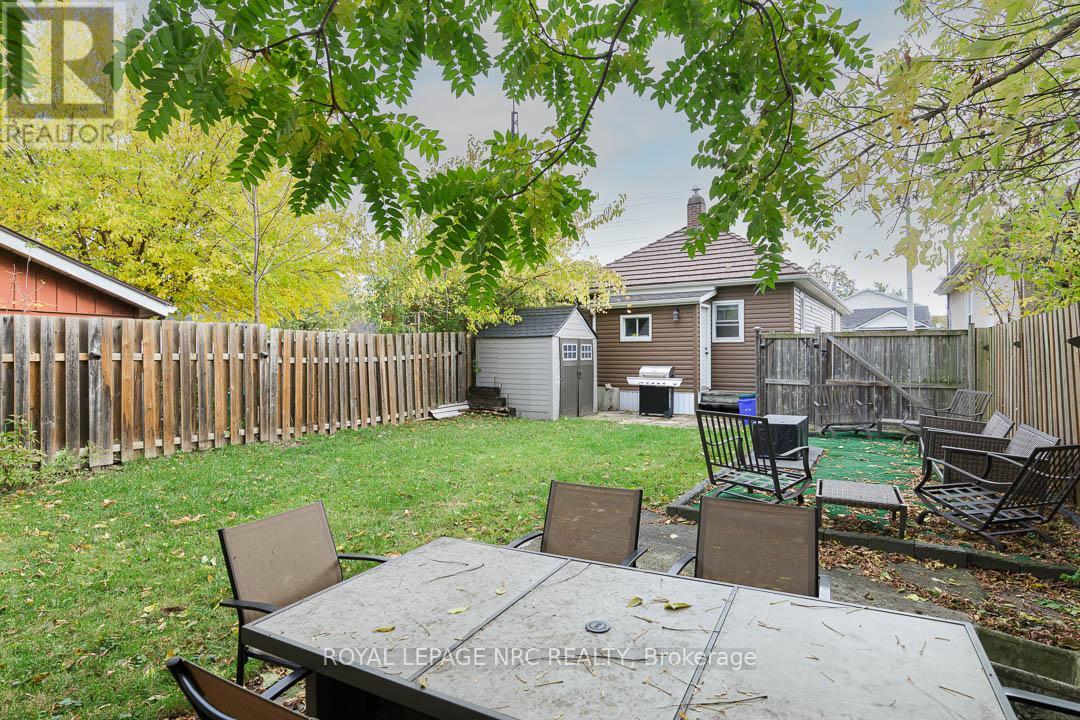 241 Vine Street, St. Catharines, Ontario  L2M 4S9 - Photo 19 - X12483958