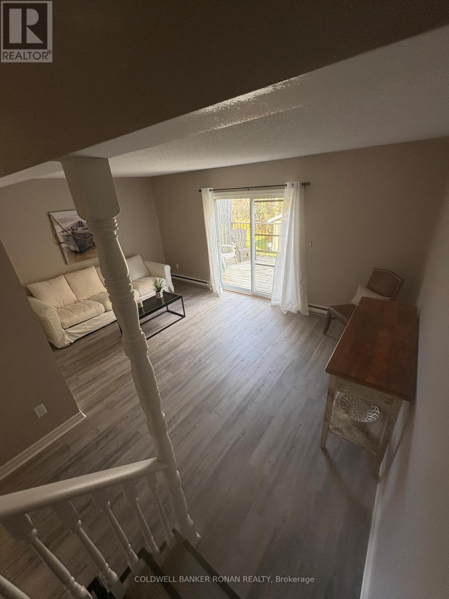 140 Fernwood Drive, Gravenhurst, Ontario  P1P 1P4 - Photo 13 - X12483975