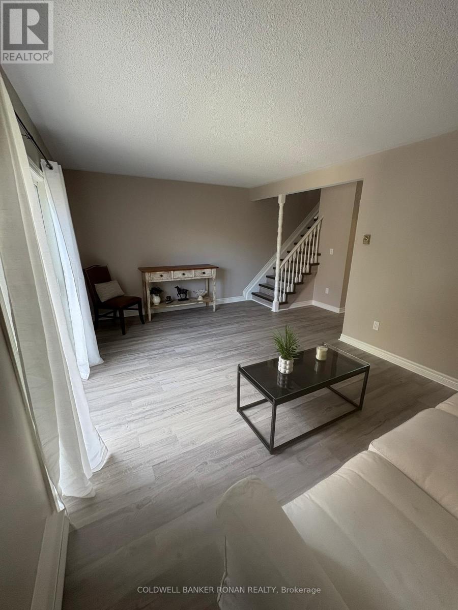 140 Fernwood Drive, Gravenhurst, Ontario  P1P 1P4 - Photo 15 - X12483975