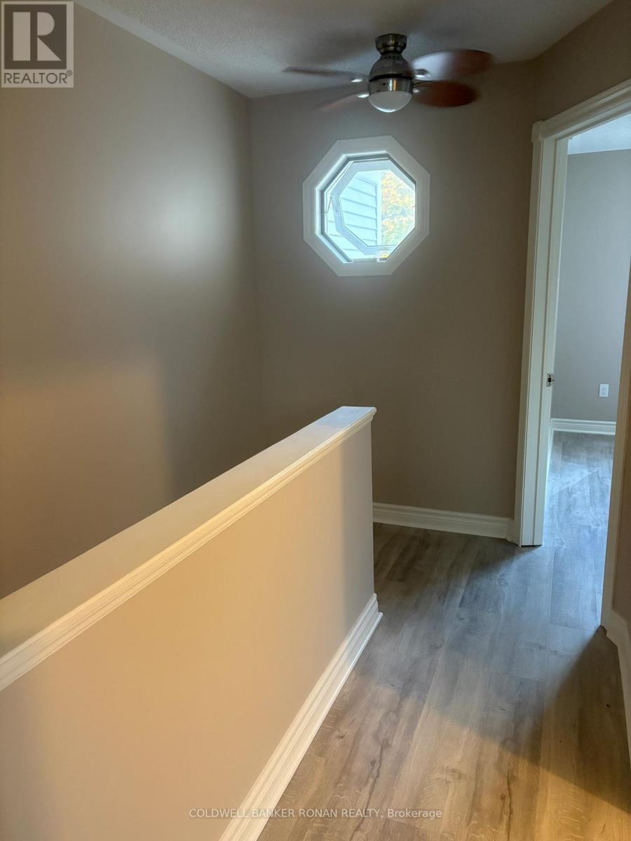 140 Fernwood Drive, Gravenhurst, Ontario  P1P 1P4 - Photo 18 - X12483975
