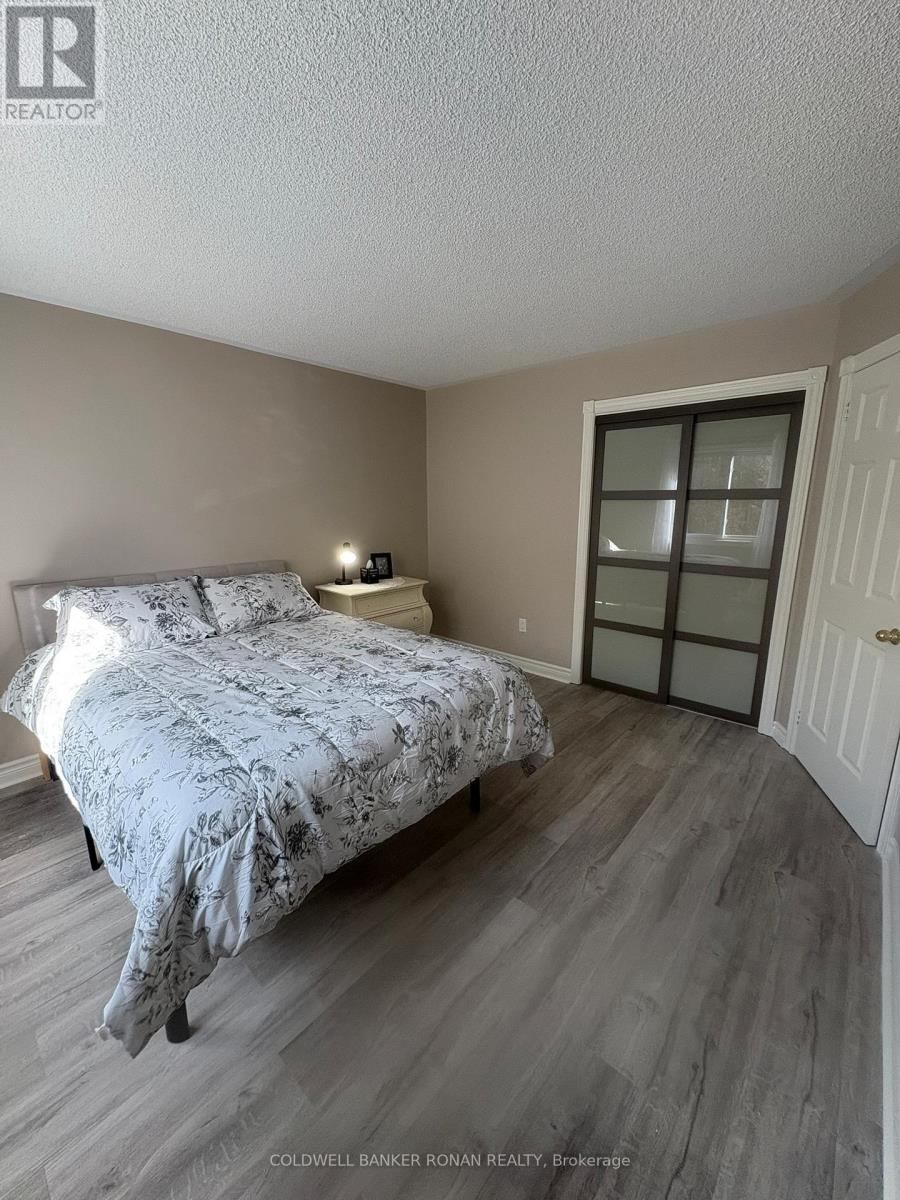 140 Fernwood Drive, Gravenhurst, Ontario  P1P 1P4 - Photo 20 - X12483975