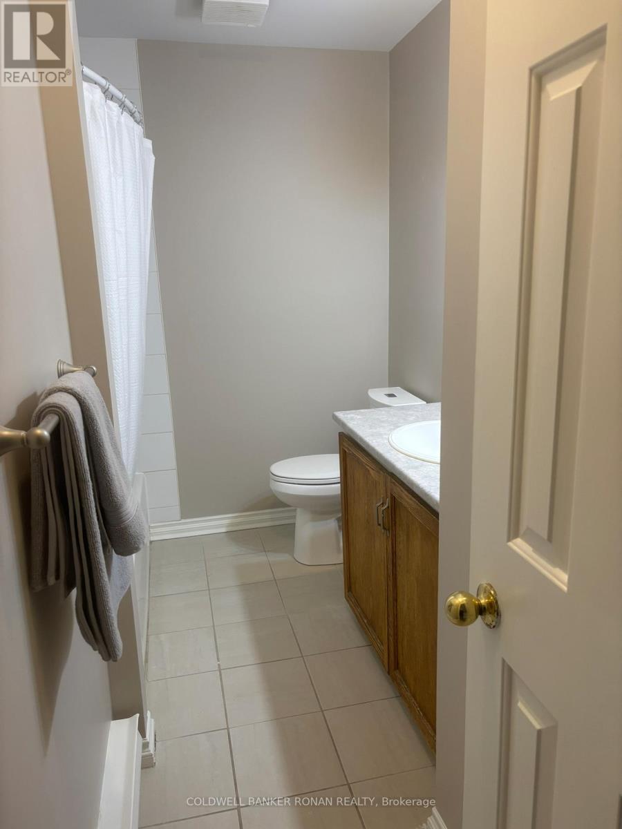 140 Fernwood Drive, Gravenhurst, Ontario  P1P 1P4 - Photo 23 - X12483975