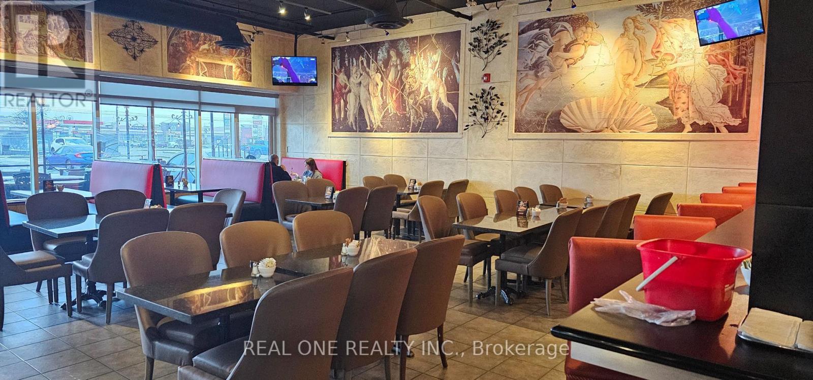 2247 Rymal Road E, Hamilton, Ontario  L8J 2V8 - Photo 3 - X12483991