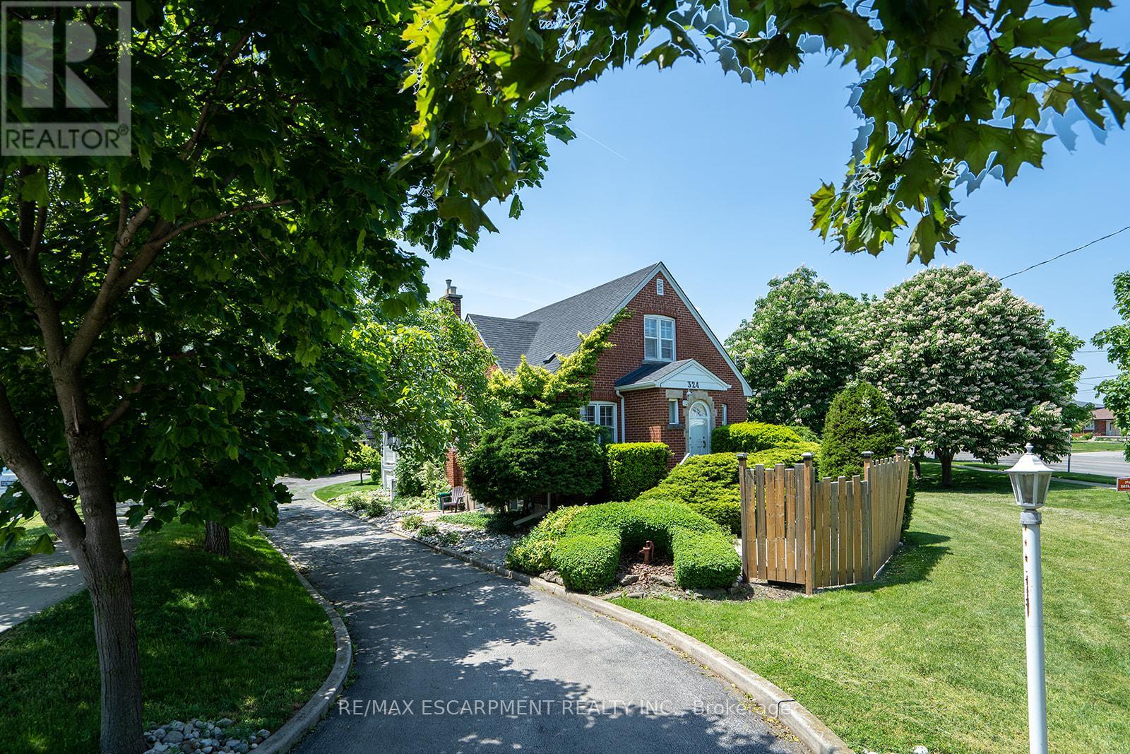 B - 324 King Street E, Hamilton, Ontario  L8G 1M3 - Photo 26 - X12483992