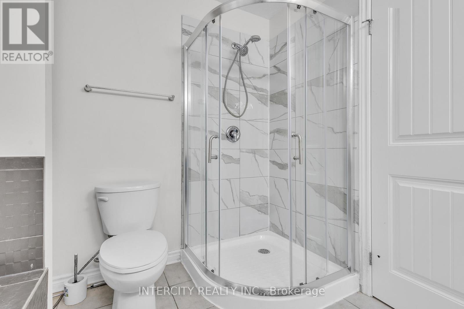 51 Laughland Lane, Guelph, Ontario  N1L 0C9 - Photo 24 - X12484000