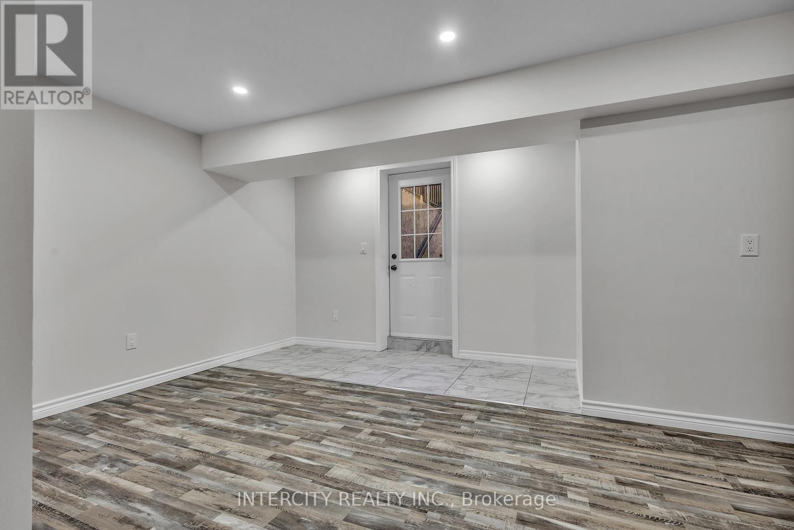 51 Laughland Lane, Guelph, Ontario  N1L 0C9 - Photo 29 - X12484000