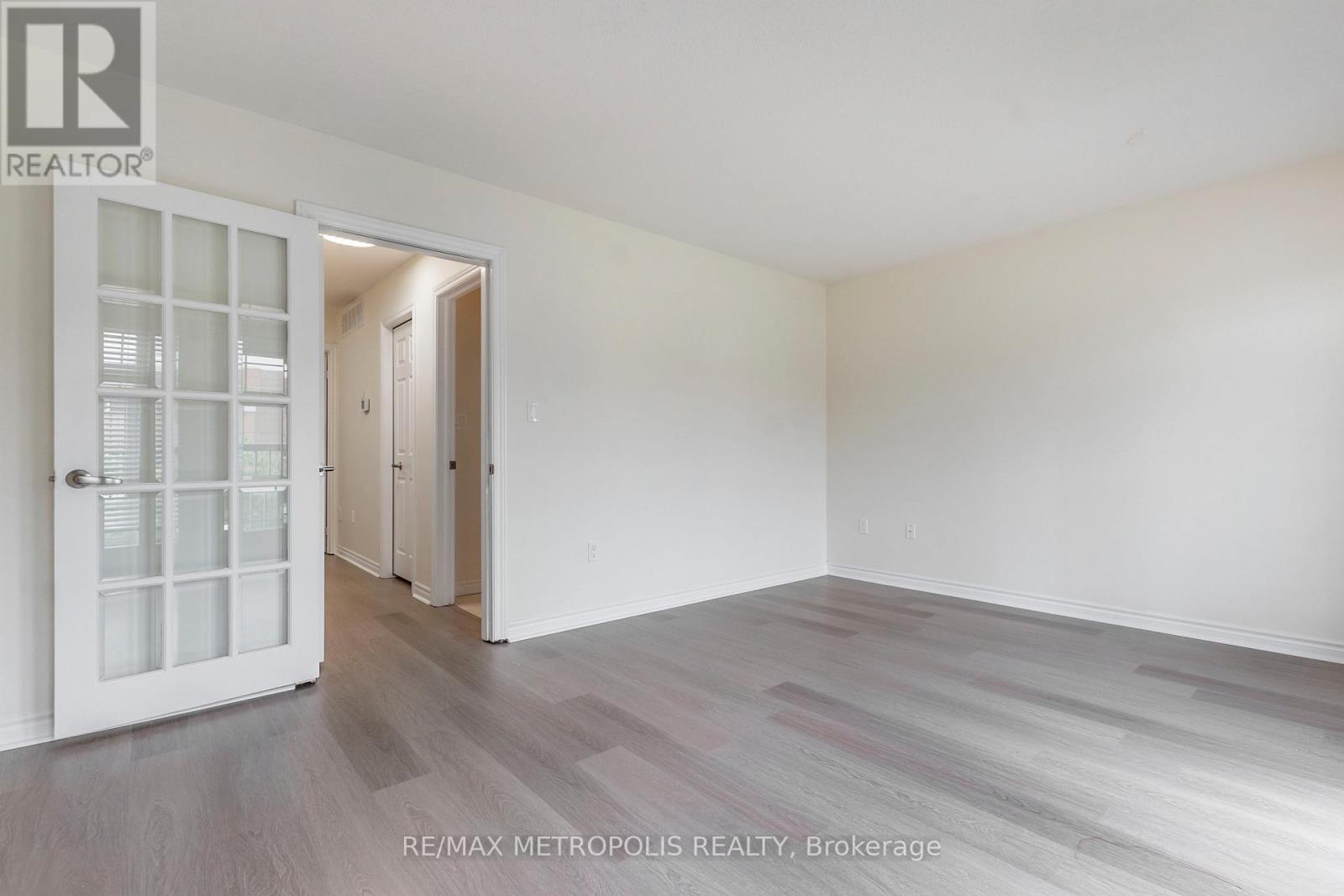 C16 - 619 Wild Ginger Avenue, Waterloo, Ontario  N2V 2X1 - Photo 11 - X12484015