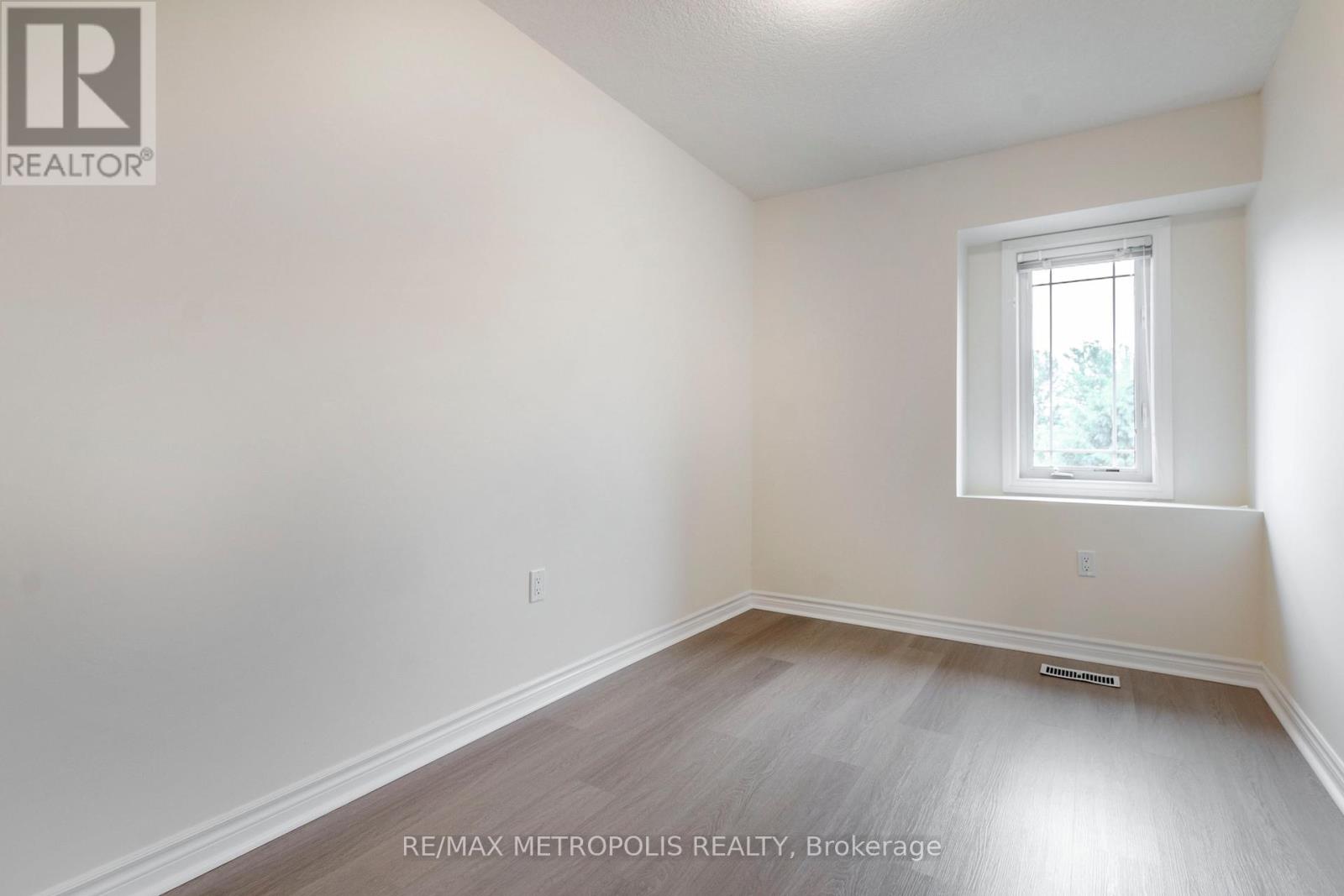 C16 - 619 Wild Ginger Avenue, Waterloo, Ontario  N2V 2X1 - Photo 21 - X12484015