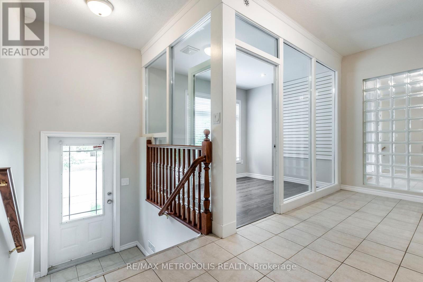 C16 - 619 Wild Ginger Avenue, Waterloo, Ontario  N2V 2X1 - Photo 9 - X12484015