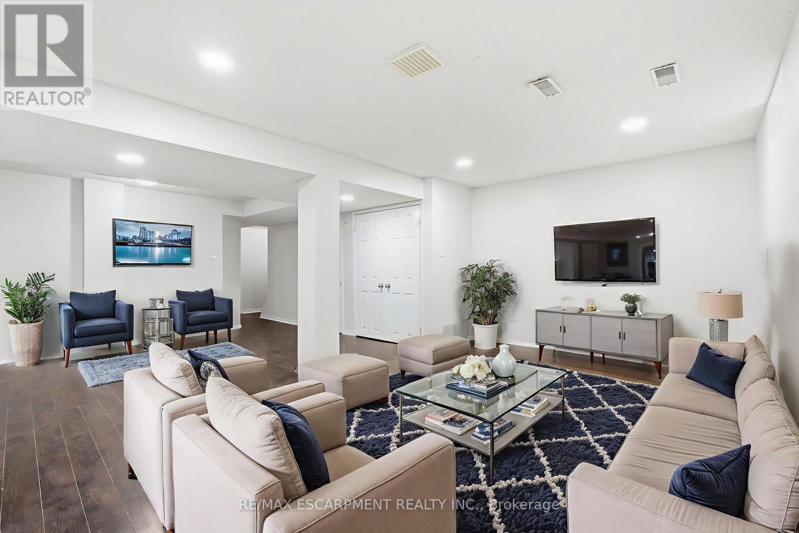 25 - 100 Vineberg Drive, Hamilton, Ontario  L8W 3X4 - Photo 42 - X12484034