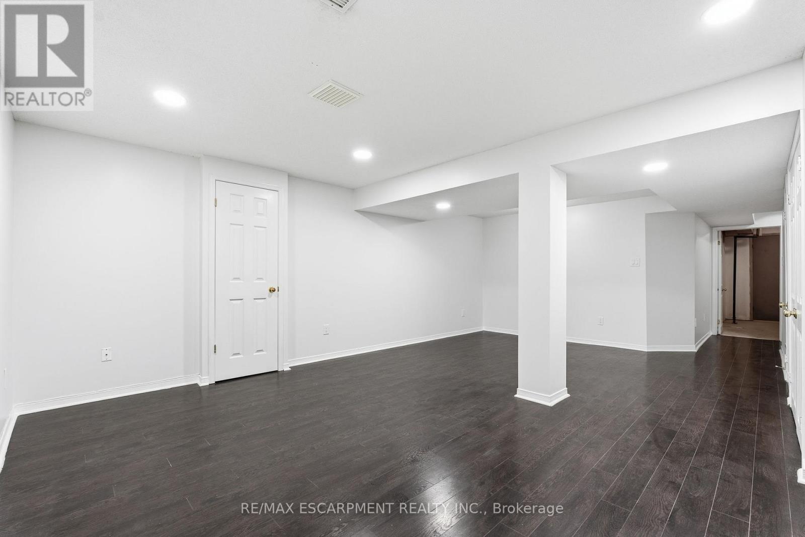 25 - 100 Vineberg Drive, Hamilton, Ontario  L8W 3X4 - Photo 46 - X12484034