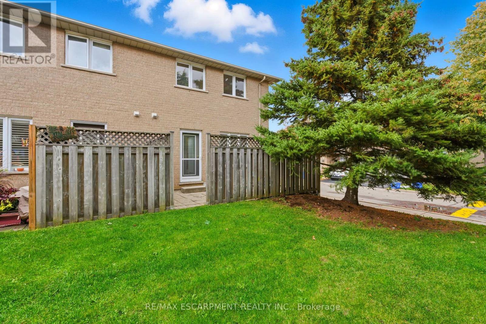 25 - 100 Vineberg Drive, Hamilton, Ontario  L8W 3X4 - Photo 50 - X12484034