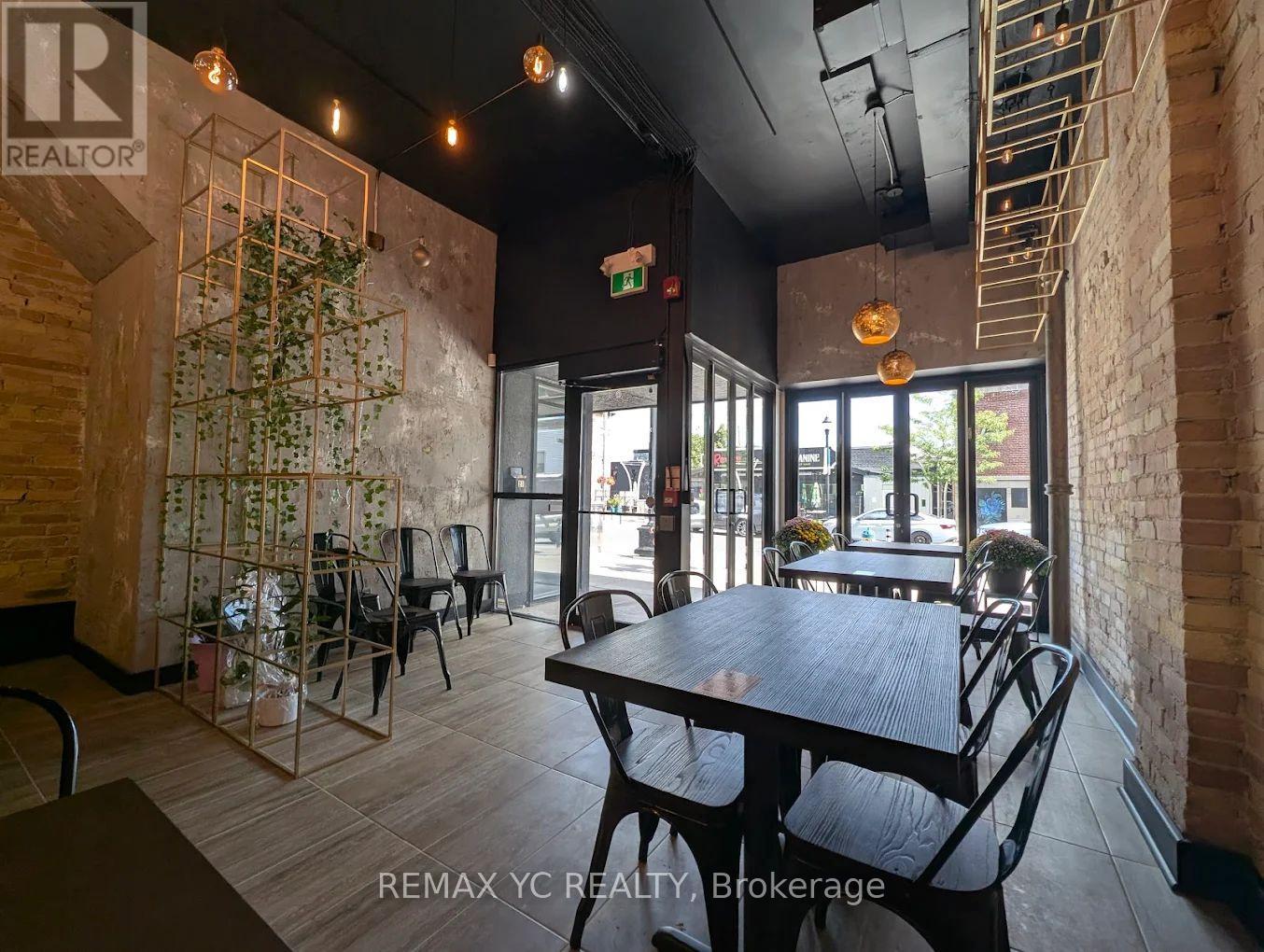 23 King Street N, Waterloo, Ontario  N2J 2W6 - Photo 3 - X12484040