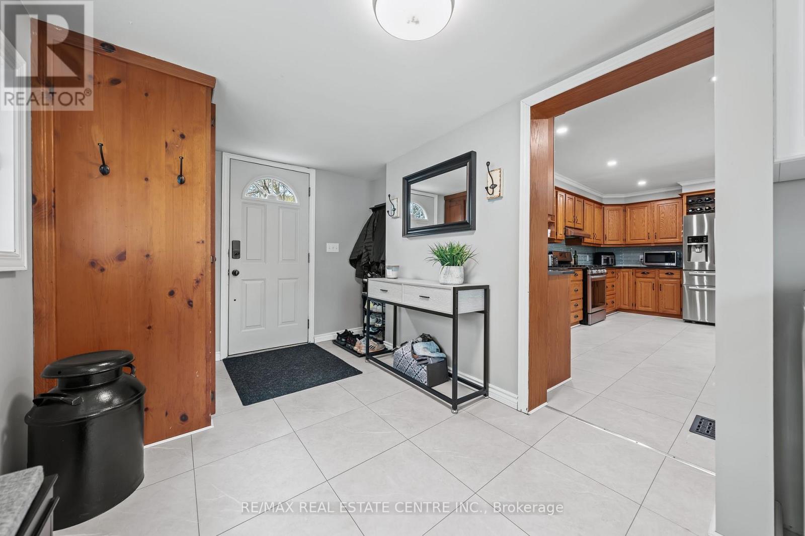 1 Hughson Street, North Dumfries, Ontario  N0B 1L0 - Photo 22 - X12484049