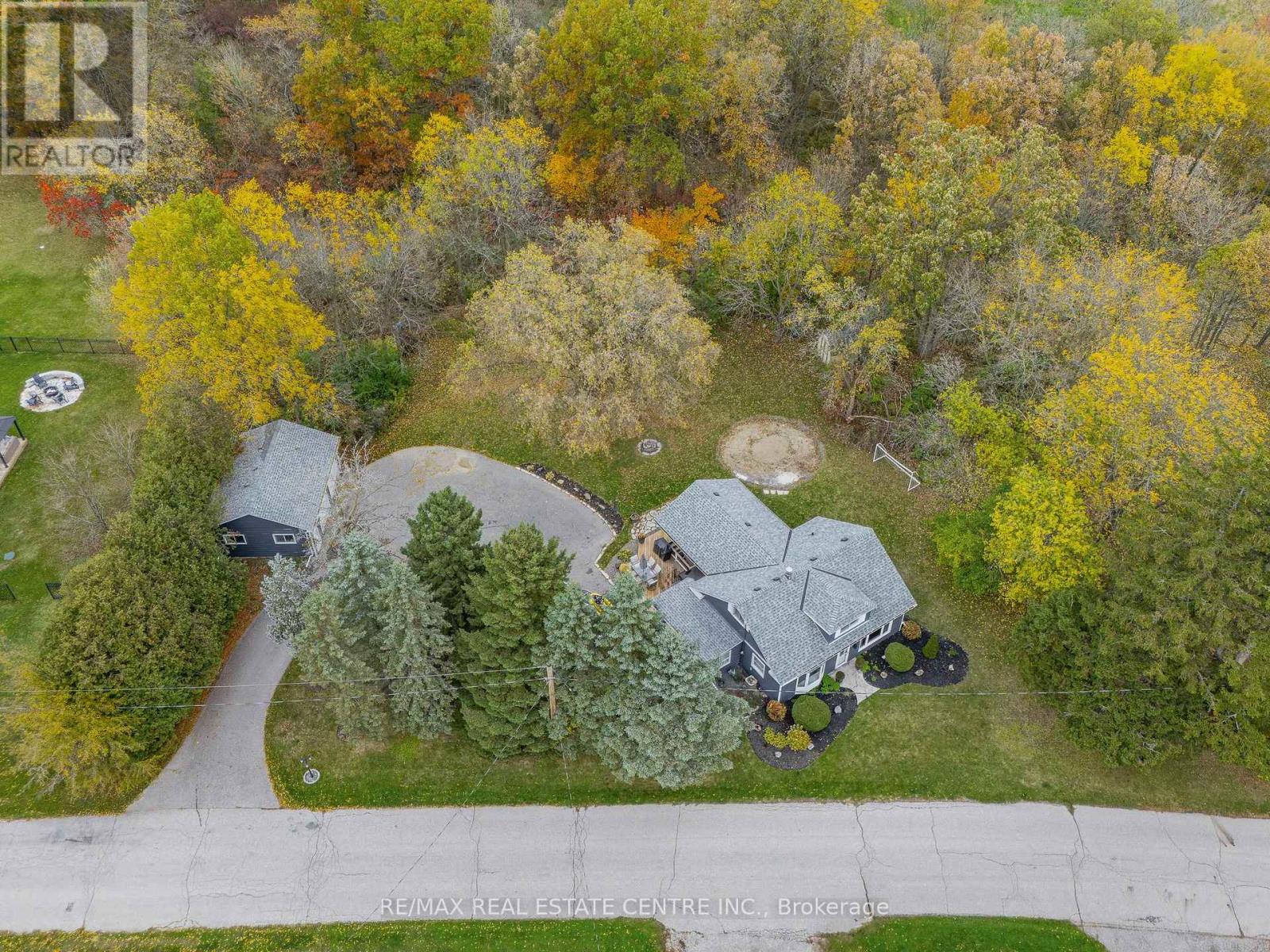 1 Hughson Street, North Dumfries, Ontario  N0B 1L0 - Photo 45 - X12484049
