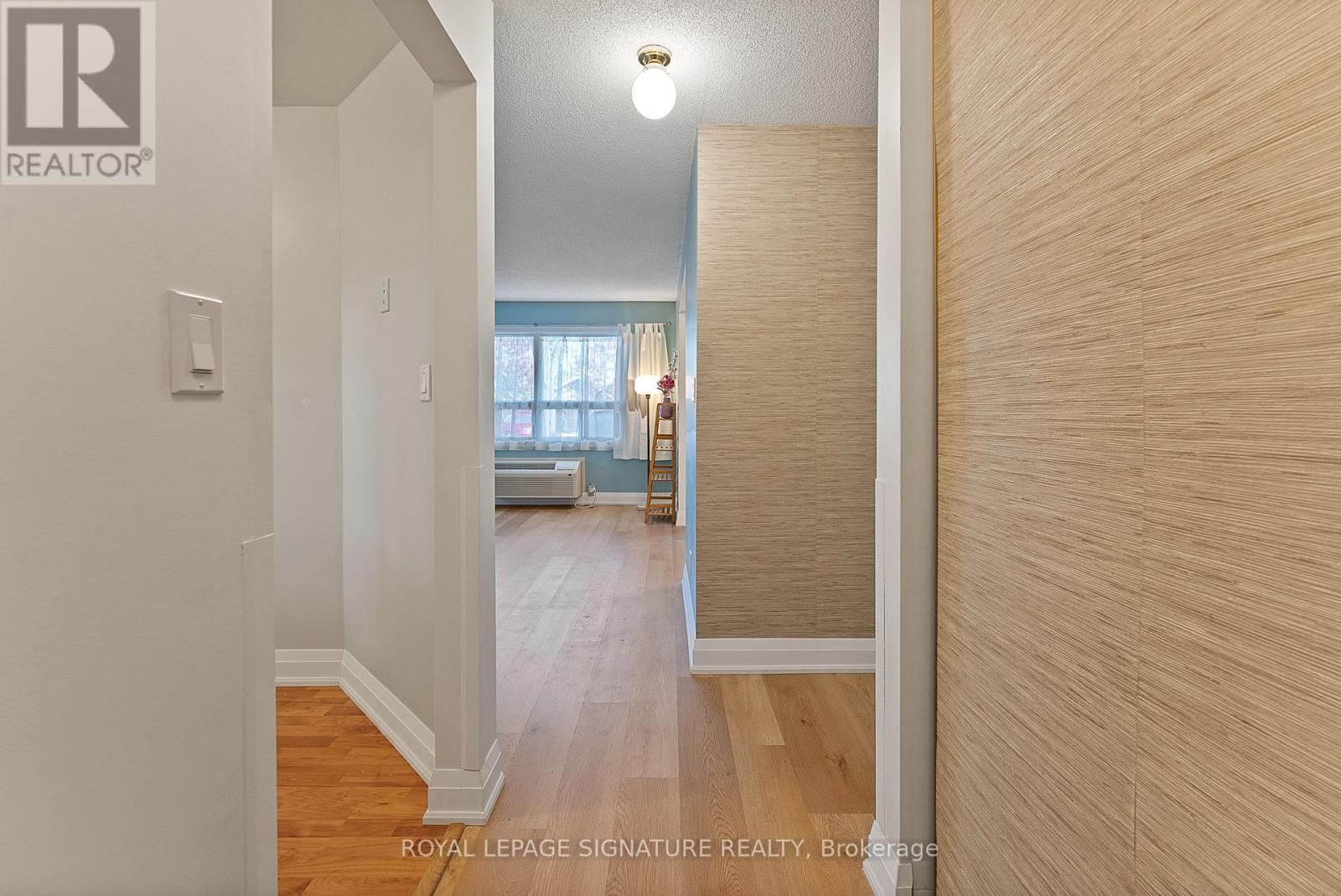 110 - 30 Hugo Crescent, Kitchener, Ontario  N2M 3Z2 - Photo 6 - X12484066