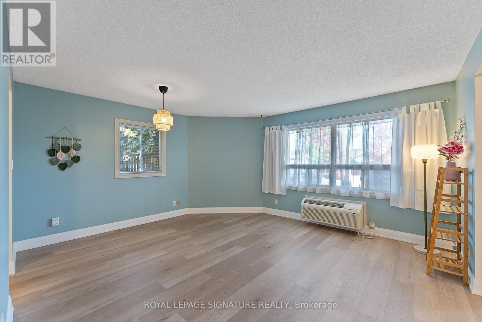 110 - 30 Hugo Crescent, Kitchener, Ontario  N2M 3Z2 - Photo 7 - X12484066