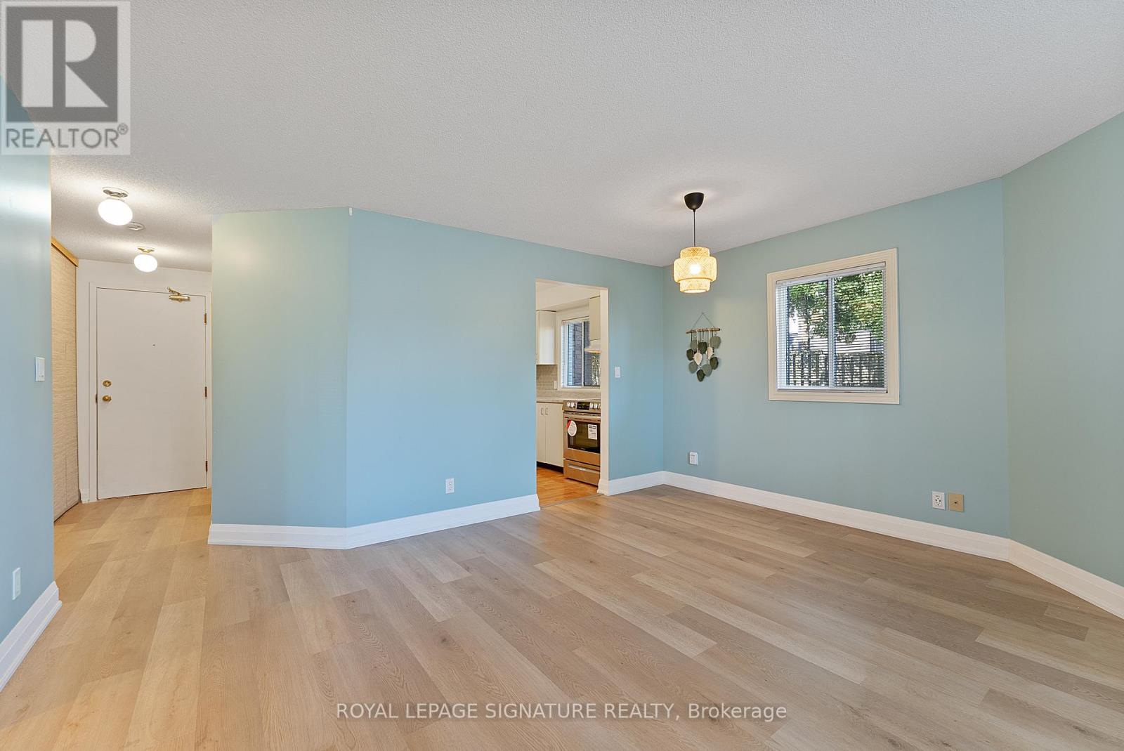 110 - 30 Hugo Crescent, Kitchener, Ontario  N2M 3Z2 - Photo 8 - X12484066