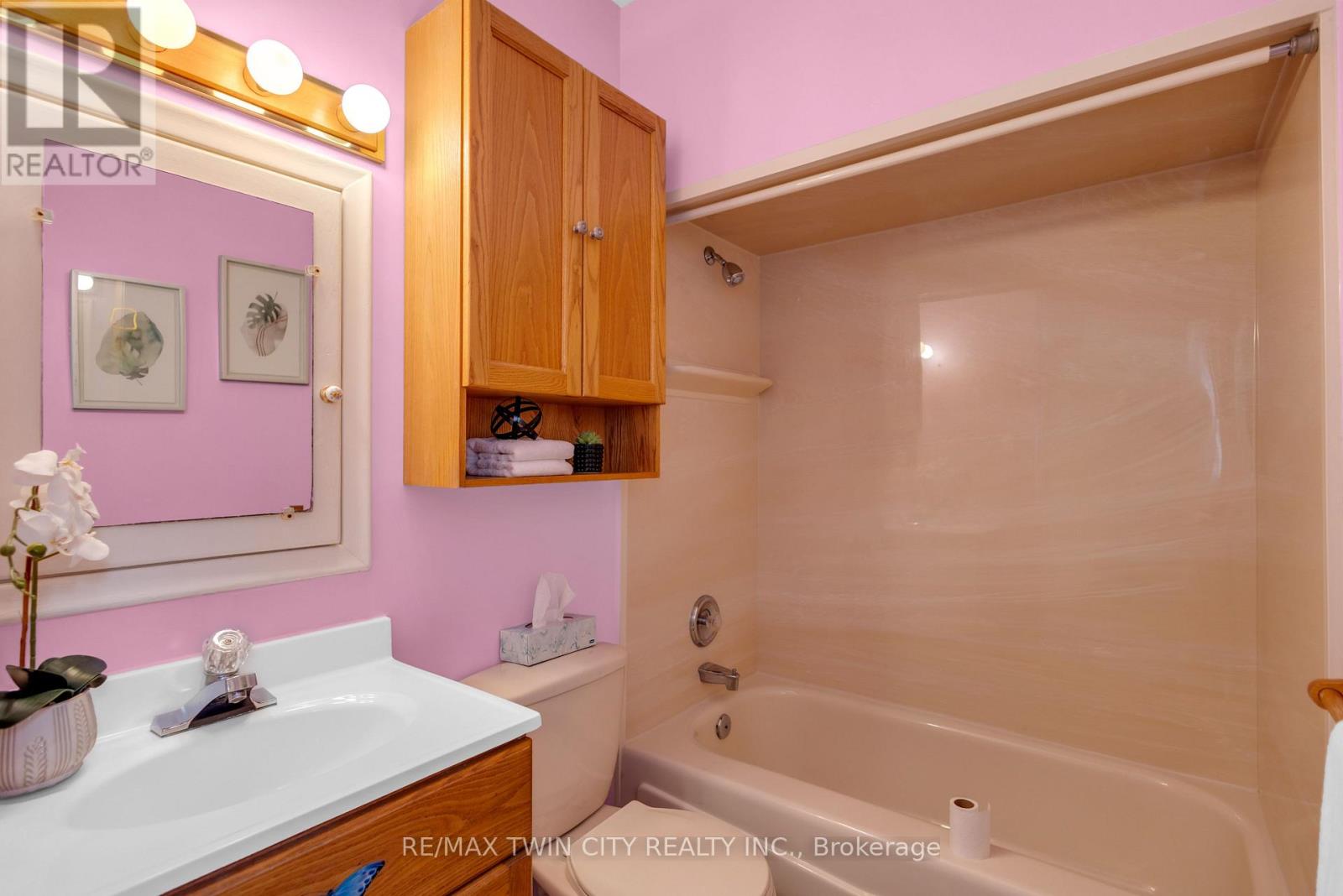 124 Elizabeth Street, Guelph, Ontario  N1E 2X3 - Photo 20 - X12484067