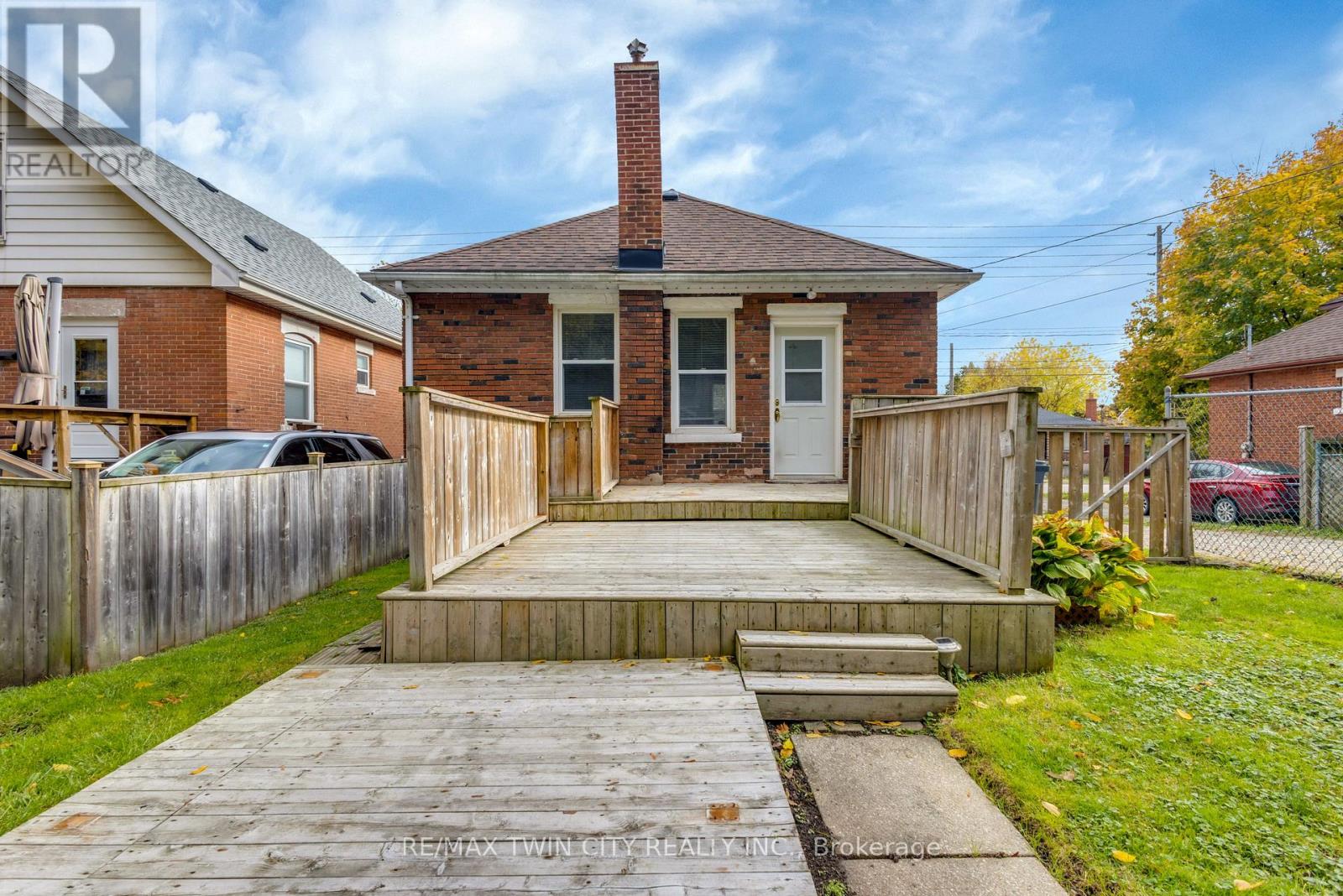 124 Elizabeth Street, Guelph, Ontario  N1E 2X3 - Photo 27 - X12484067
