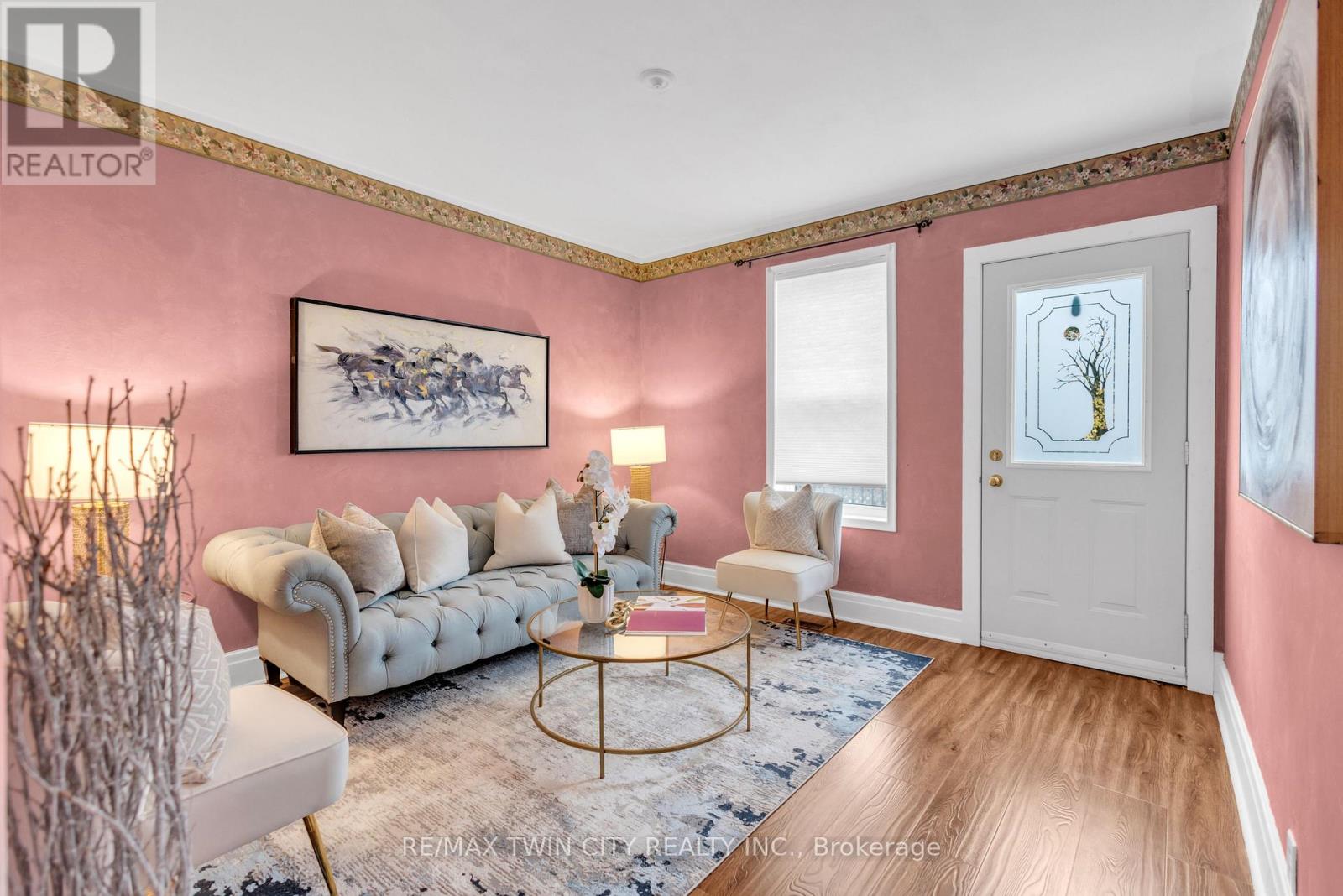 124 Elizabeth Street, Guelph, Ontario  N1E 2X3 - Photo 5 - X12484067