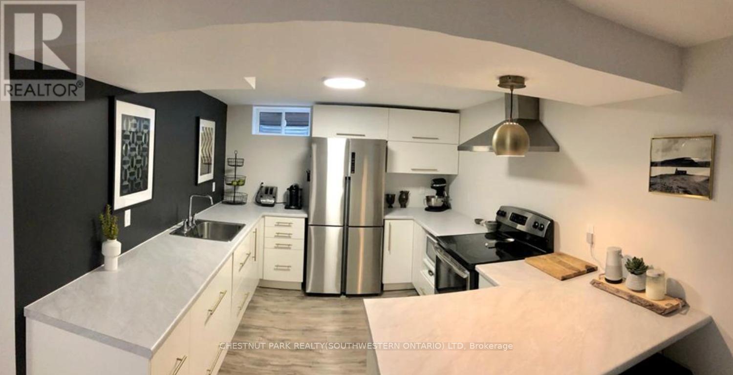 148 Green Valley Drive, Kitchener, Ontario  N2P 1C4 - Photo 18 - X12484079