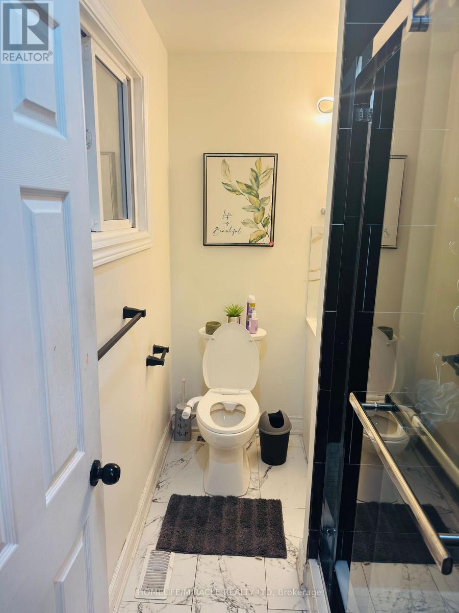 Upper - 37 Juanita Drive, Hamilton, Ontario  L9C 2G4 - Photo 28 - X12484082
