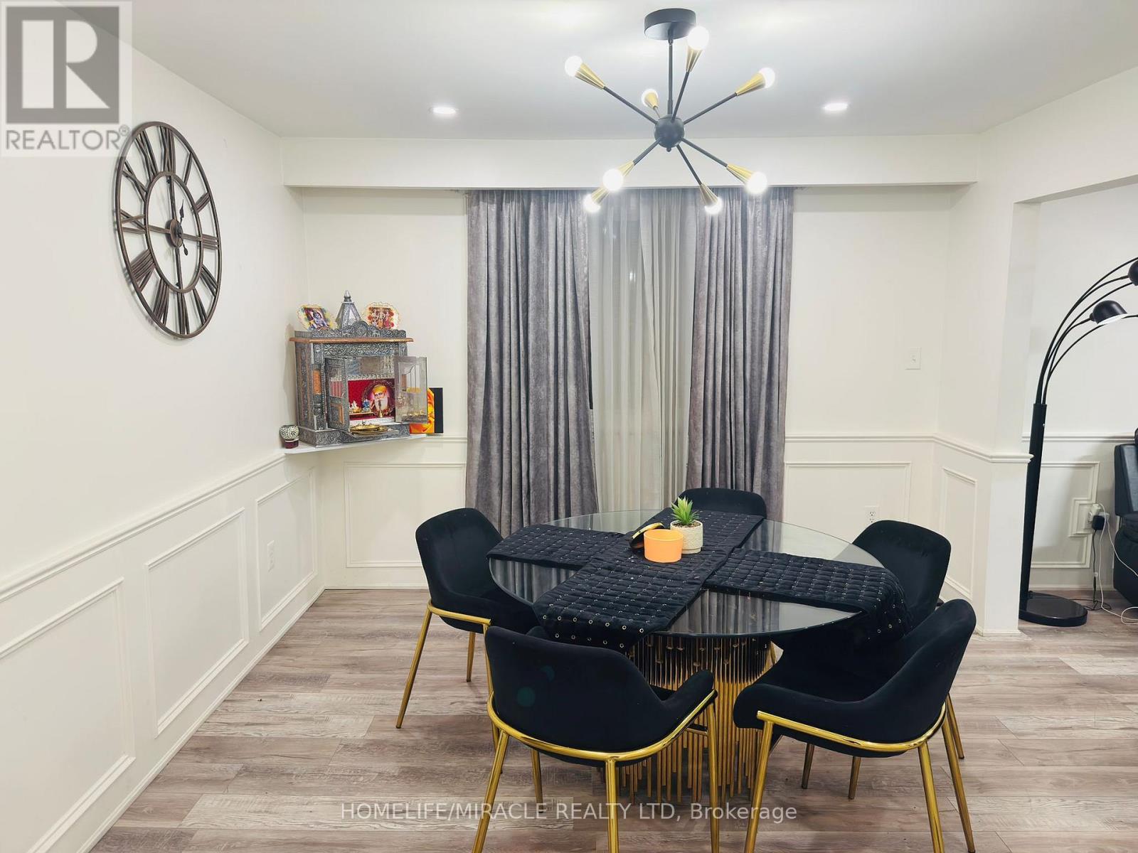 Upper - 37 Juanita Drive, Hamilton, Ontario  L9C 2G4 - Photo 8 - X12484082