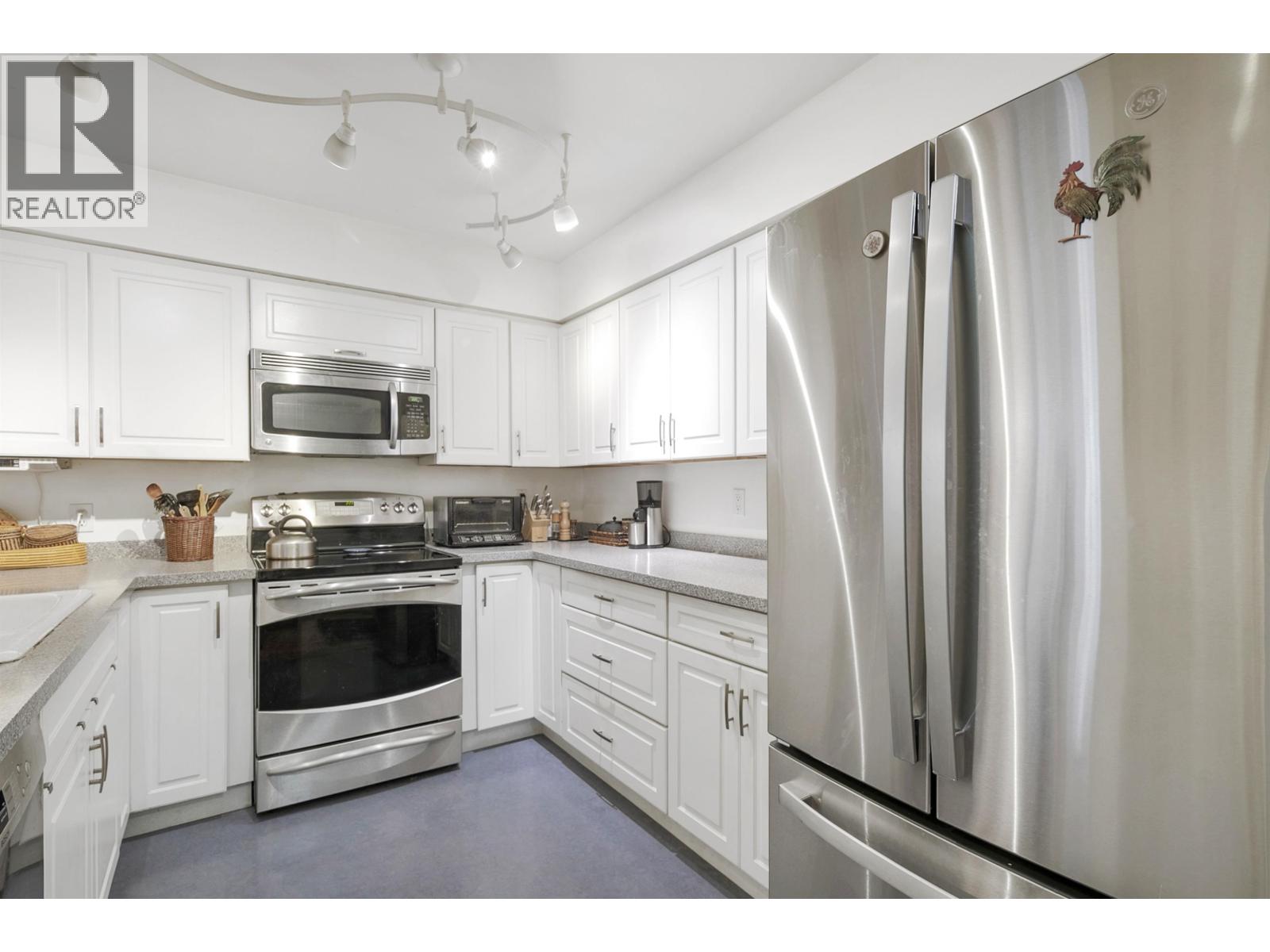 109 2288 W 12th Avenue, Vancouver, British Columbia  V6K 4R2 - Photo 9 - R3062045