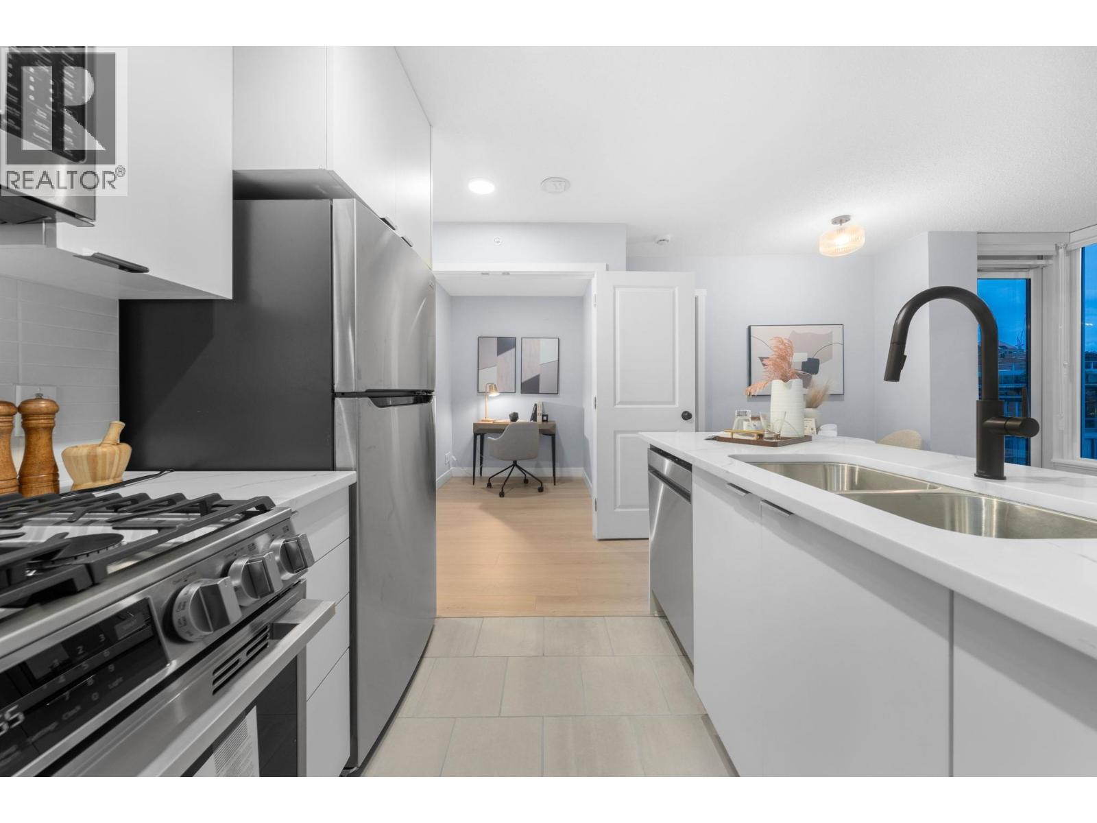 2101 1001 Richards Street, Vancouver, British Columbia  V6B 1J6 - Photo 10 - R3062047