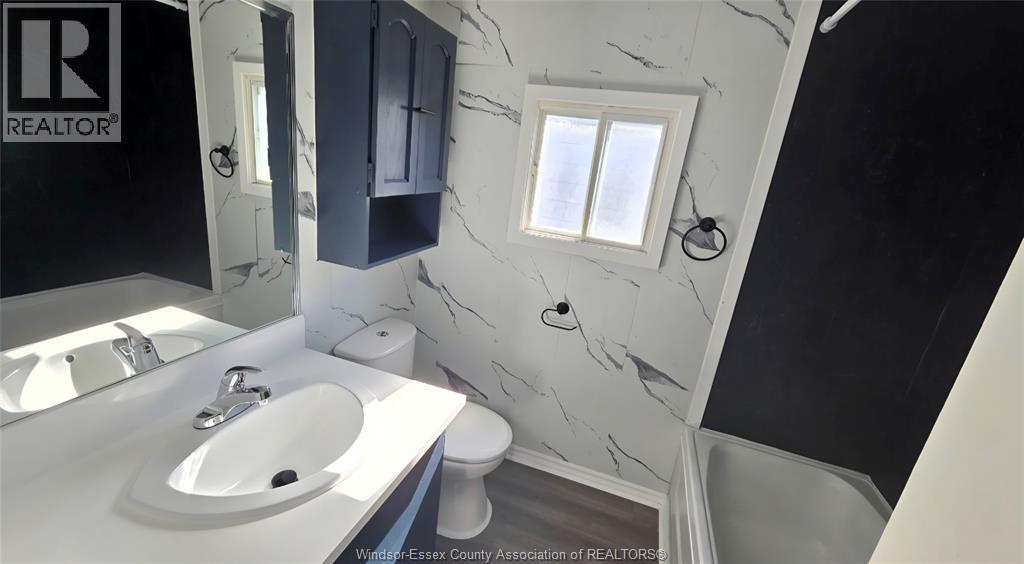 6 Bonita, Windsor, Ontario  N8W 2B4 - Photo 8 - 25027268