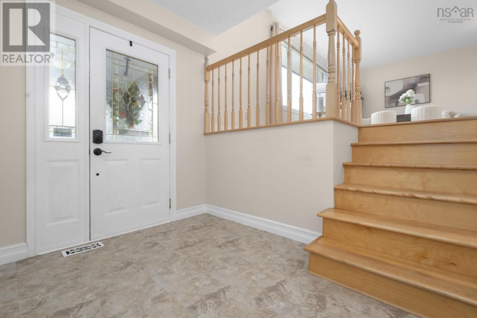 47 Hampton Green, Cole Harbour, Nova Scotia  B2V 1Y4 - Photo 3 - 202526392