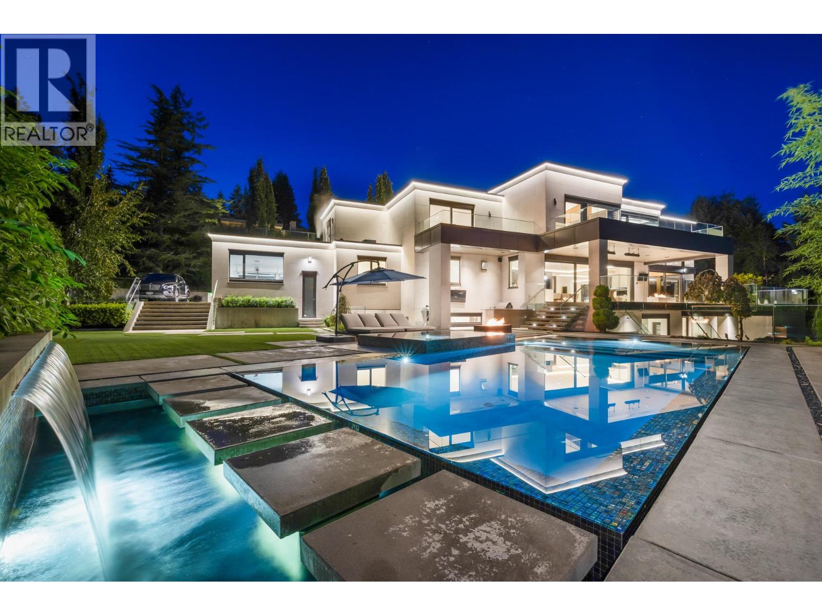 1050 KING GEORGES WAY, West Vancouver, British Columbia