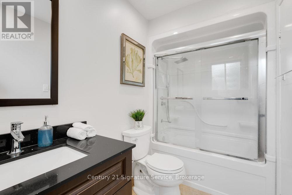 80 Dutch Crescent, Brampton, Ontario  L6Y 3X1 - Photo 25 - W12478430