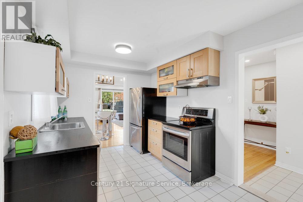 80 Dutch Crescent, Brampton, Ontario  L6Y 3X1 - Photo 10 - W12478430