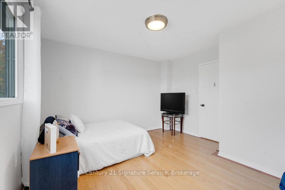 80 Dutch Crescent, Brampton, Ontario  L6Y 3X1 - Photo 29 - W12478430