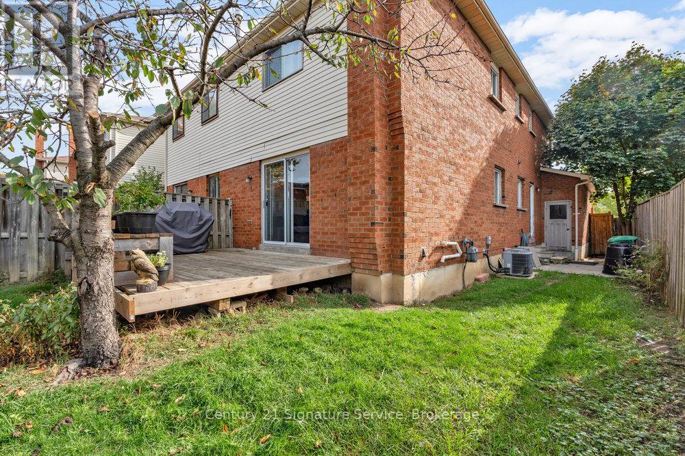 80 Dutch Crescent, Brampton, Ontario  L6Y 3X1 - Photo 44 - W12478430