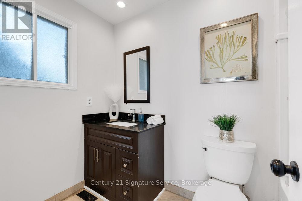 80 Dutch Crescent, Brampton, Ontario  L6Y 3X1 - Photo 24 - W12478430