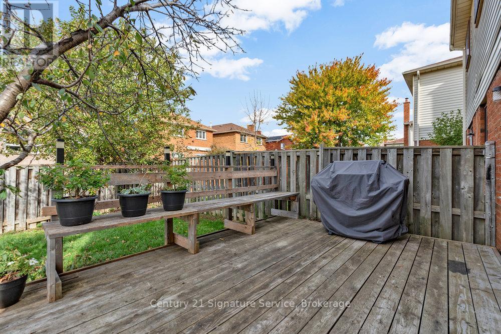 80 Dutch Crescent, Brampton, Ontario  L6Y 3X1 - Photo 38 - W12478430