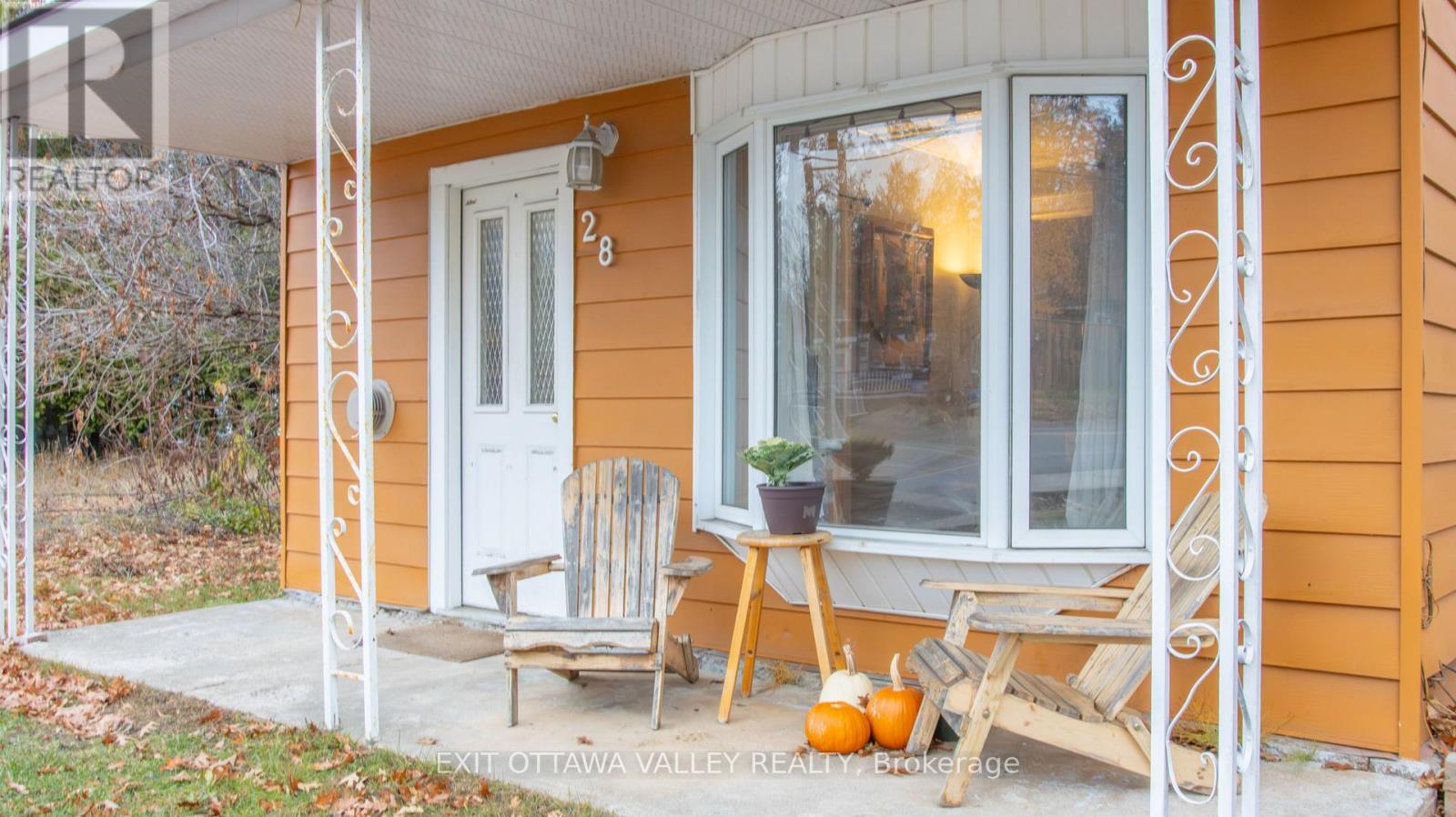 28 Paugh Lake Road, Madawaska Valley, Ontario  K0J 1B0 - Photo 13 - X12484108