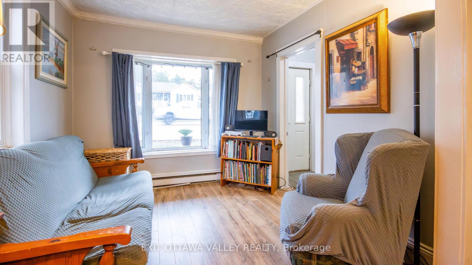 28 Paugh Lake Road, Madawaska Valley, Ontario  K0J 1B0 - Photo 22 - X12484108