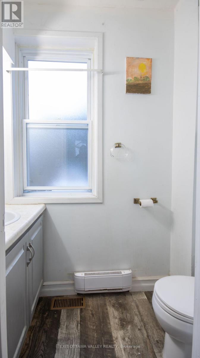 28 Paugh Lake Road, Madawaska Valley, Ontario  K0J 1B0 - Photo 26 - X12484108