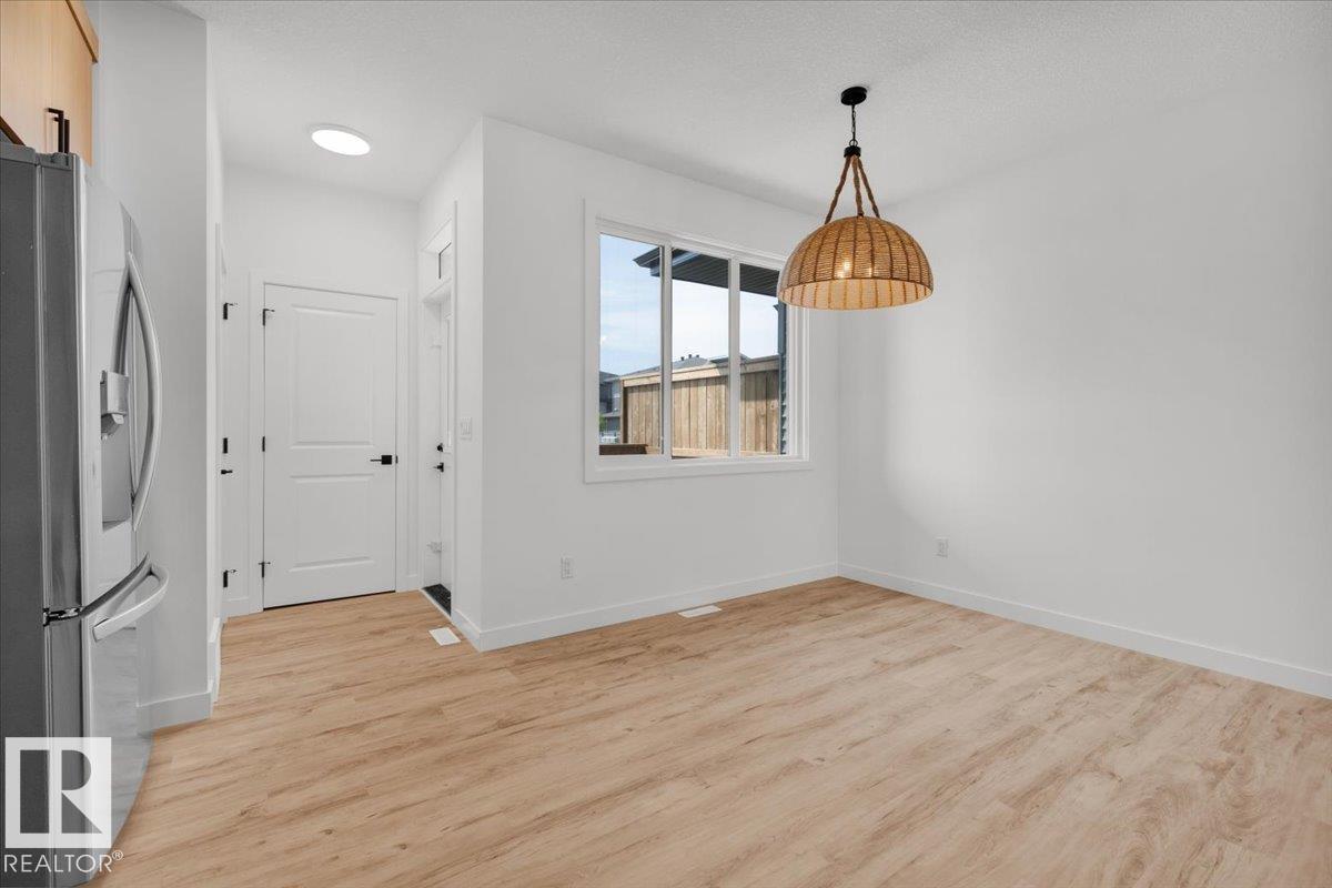 1323 Keswick Dr Sw, Edmonton, Alberta  T6W 4V8 - Photo 9 - E4463643