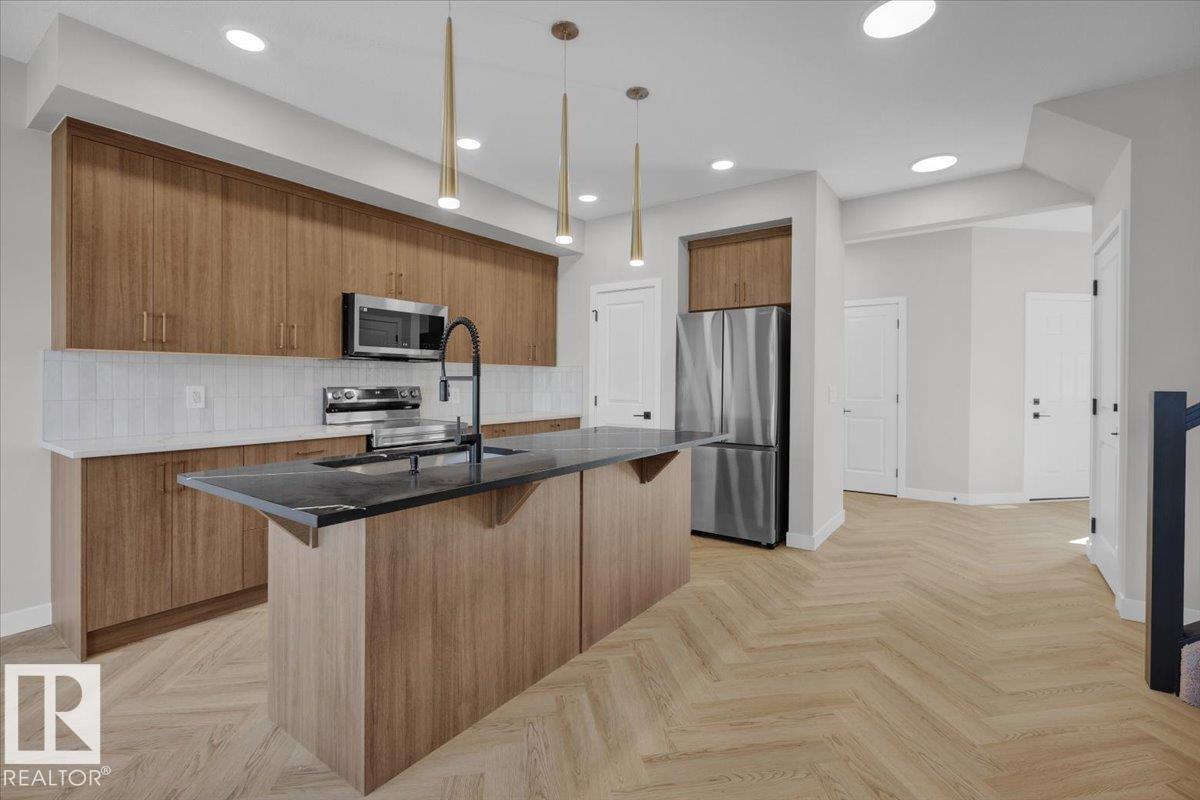 8246 Kiriak Lo Sw, Edmonton, Alberta  T6W 5S2 - Photo 5 - E4463644