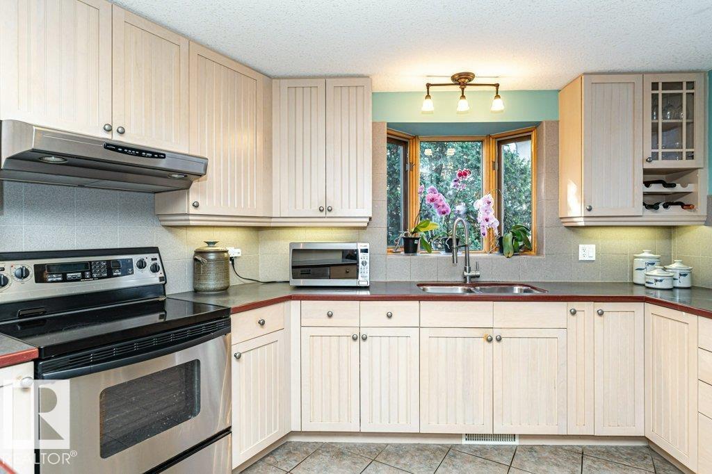 11531 78 Av Nw, Edmonton, Alberta  T6G 0N4 - Photo 5 - E4463646