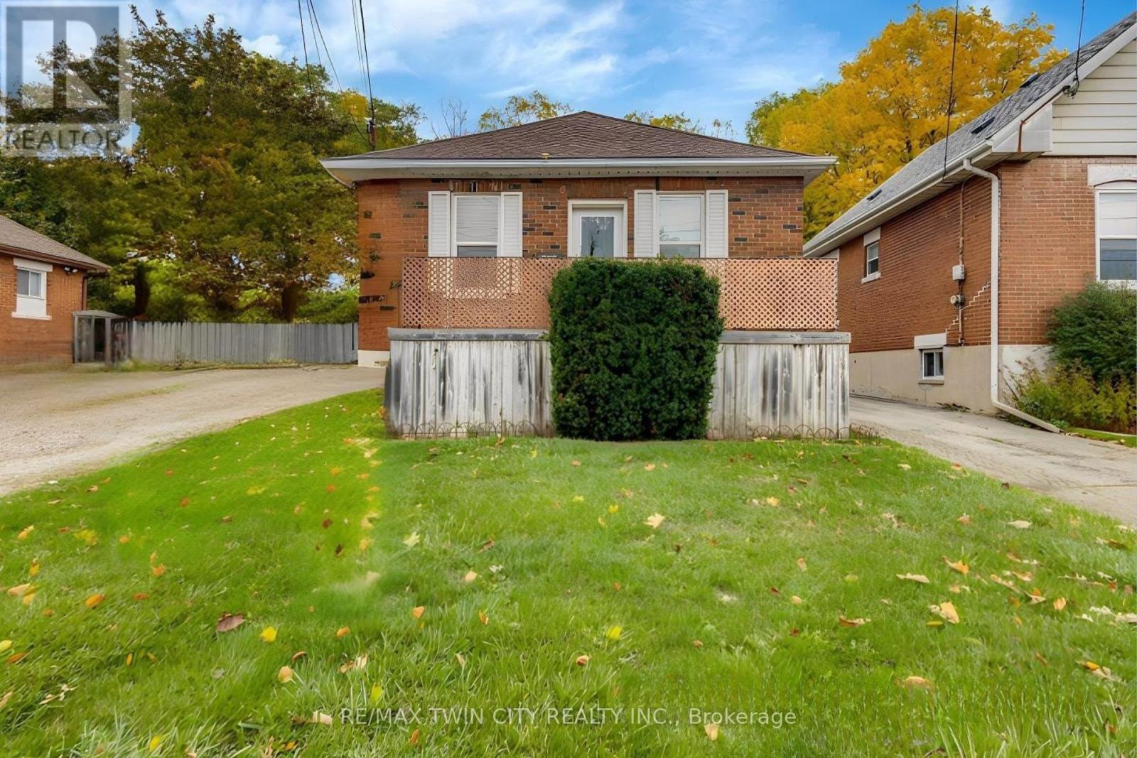 124 Elizabeth Street, Guelph, Ontario  N1E 2X3 - Photo 30 - X12484067